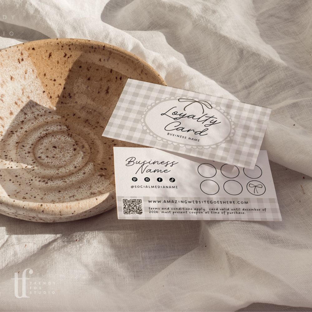 Loyalty Card Canva Template | QR Code | Cottagecore Gingham | Lula - Trendy Fox Studio