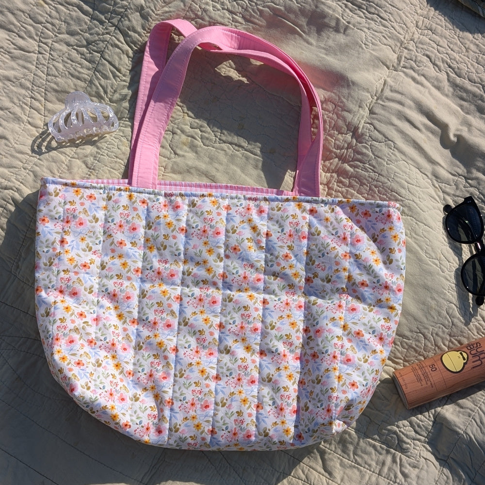 Floral tote bag with pink straps