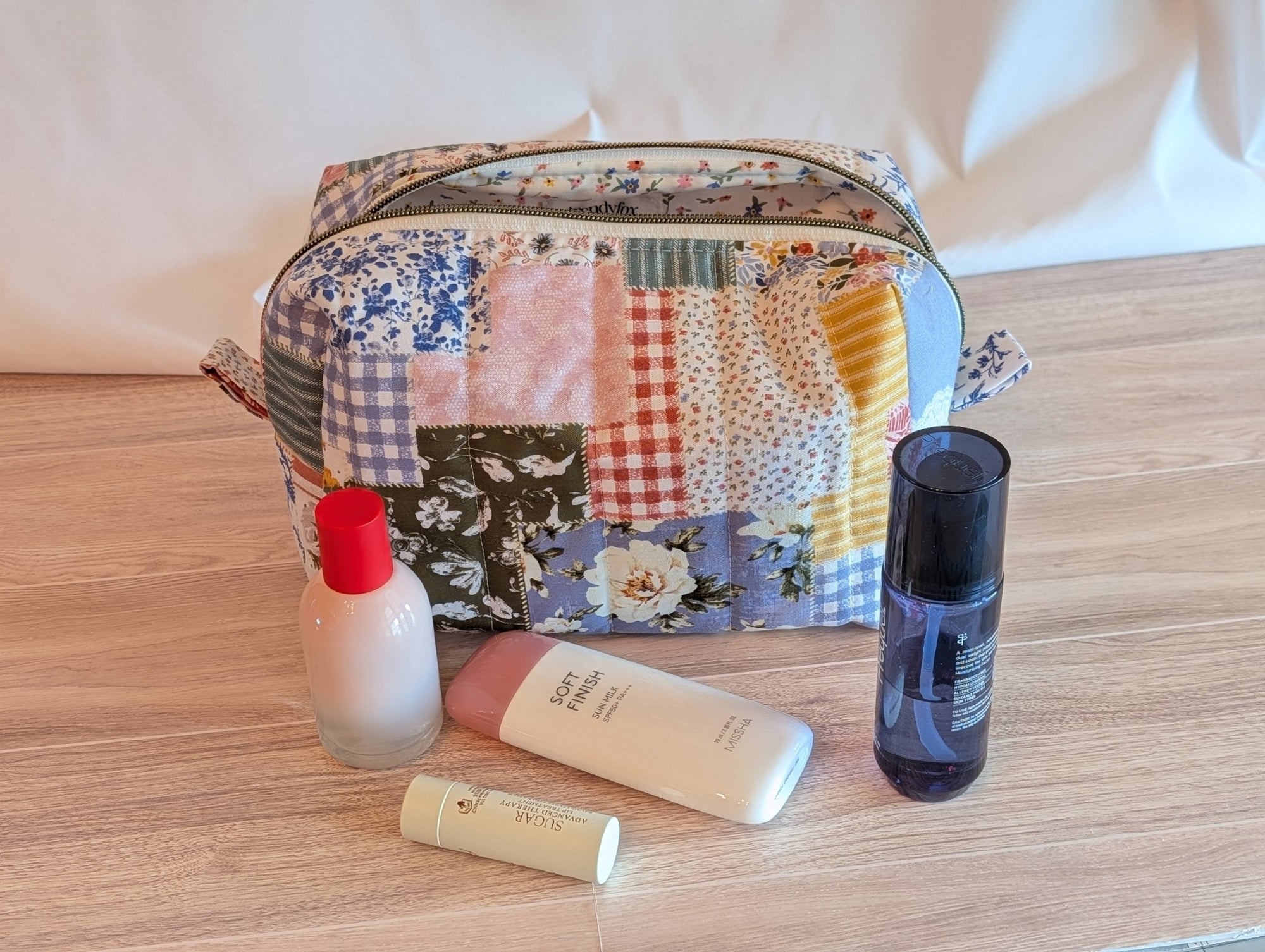 Carry - All Boxy Pouch | Colorful Picnic - Trendy Fox Studio