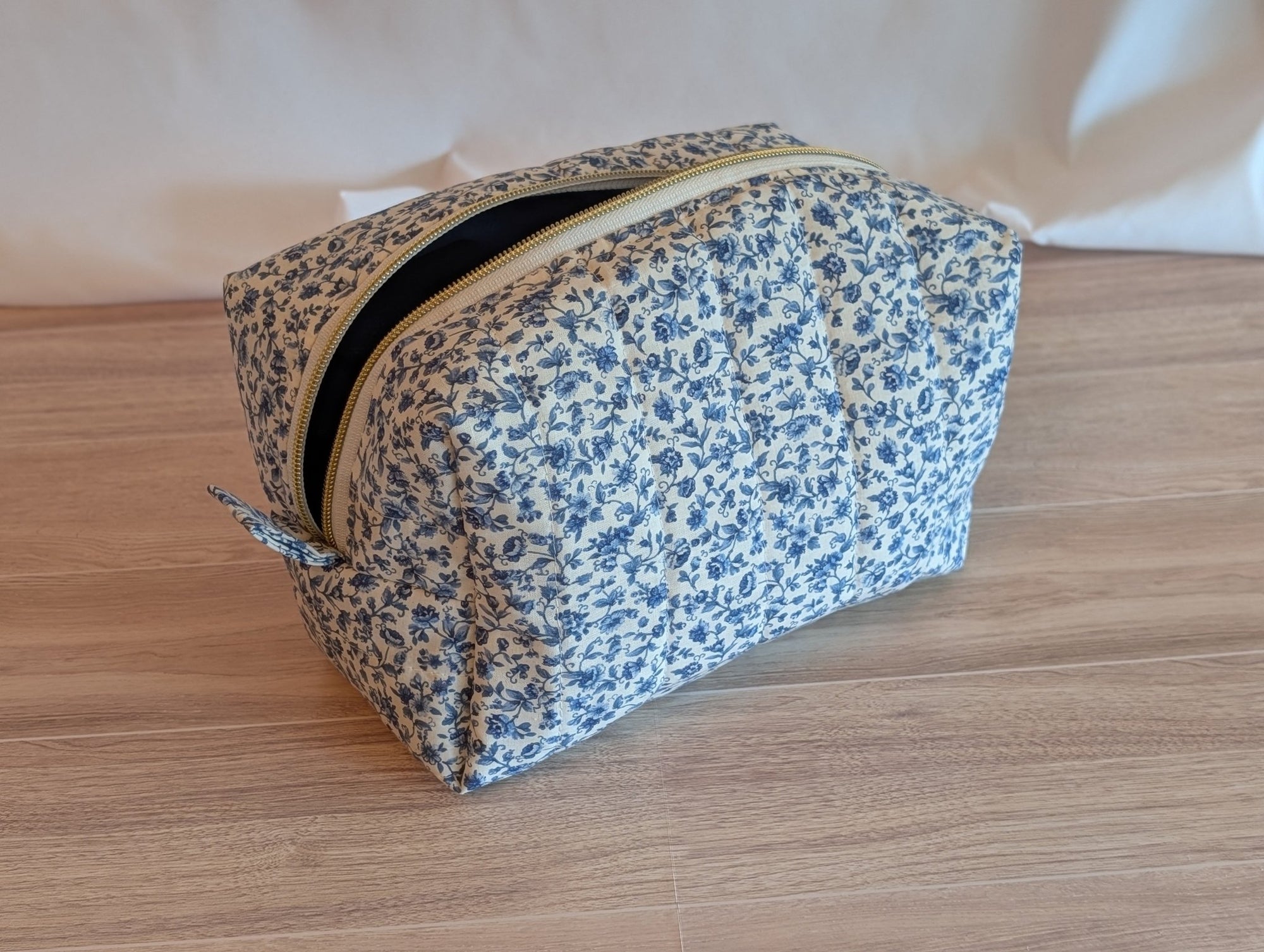 Carry - All Boxy Pouch | Vintage Blue Floral - Trendy Fox Studio