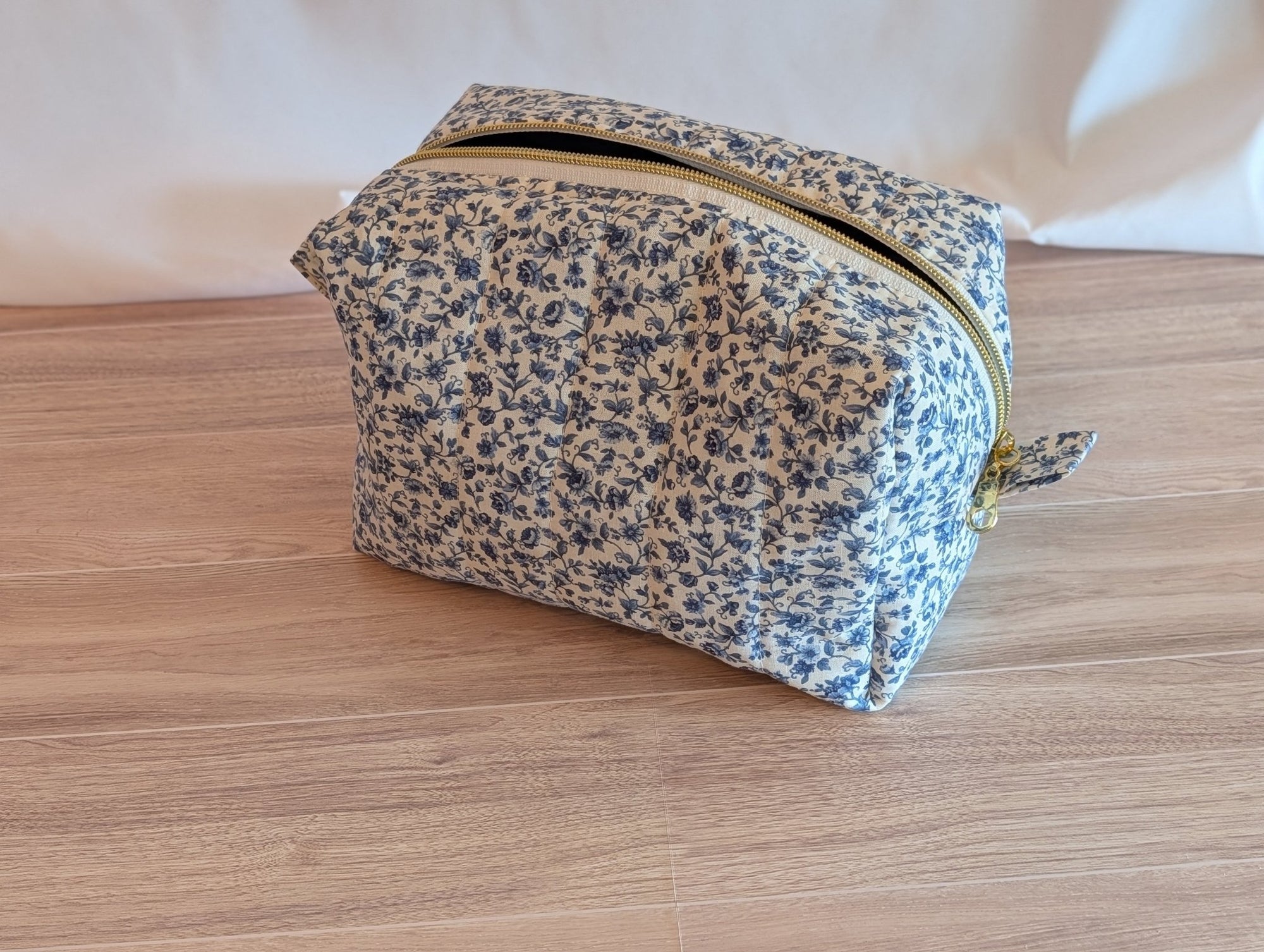 Carry - All Boxy Pouch | Vintage Blue Floral - Trendy Fox Studio